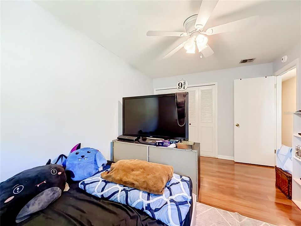 For Sale: $485,000 (3 beds, 2 baths, 1594 Square Feet)