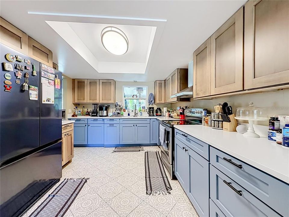 For Sale: $485,000 (3 beds, 2 baths, 1594 Square Feet)