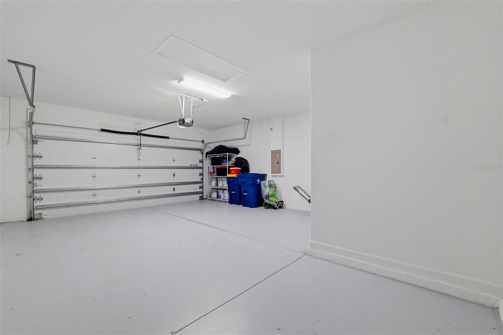 For Rent: $3,000 (2 beds, 2 baths, 1959 Square Feet)