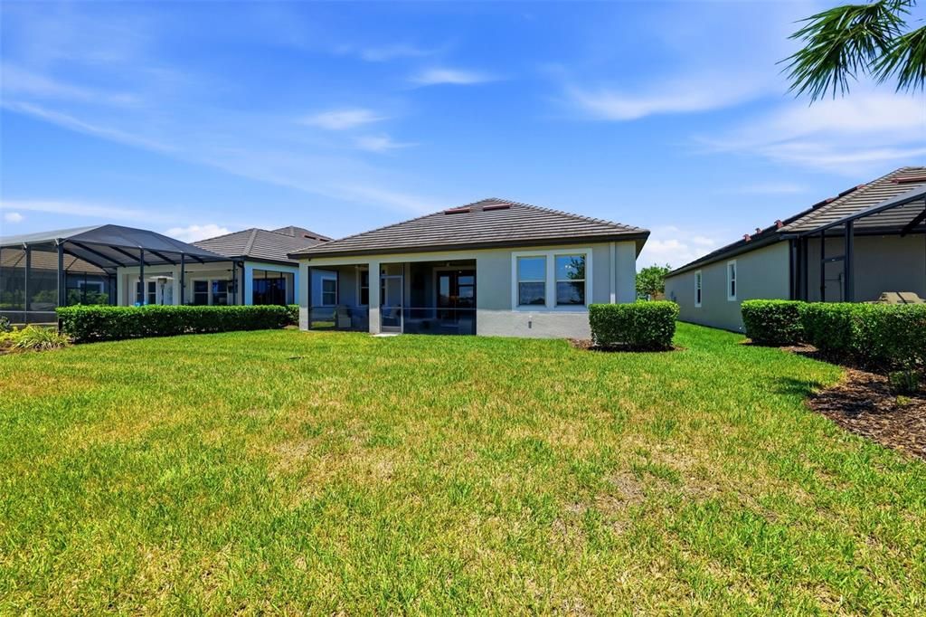 For Rent: $3,000 (2 beds, 2 baths, 1959 Square Feet)
