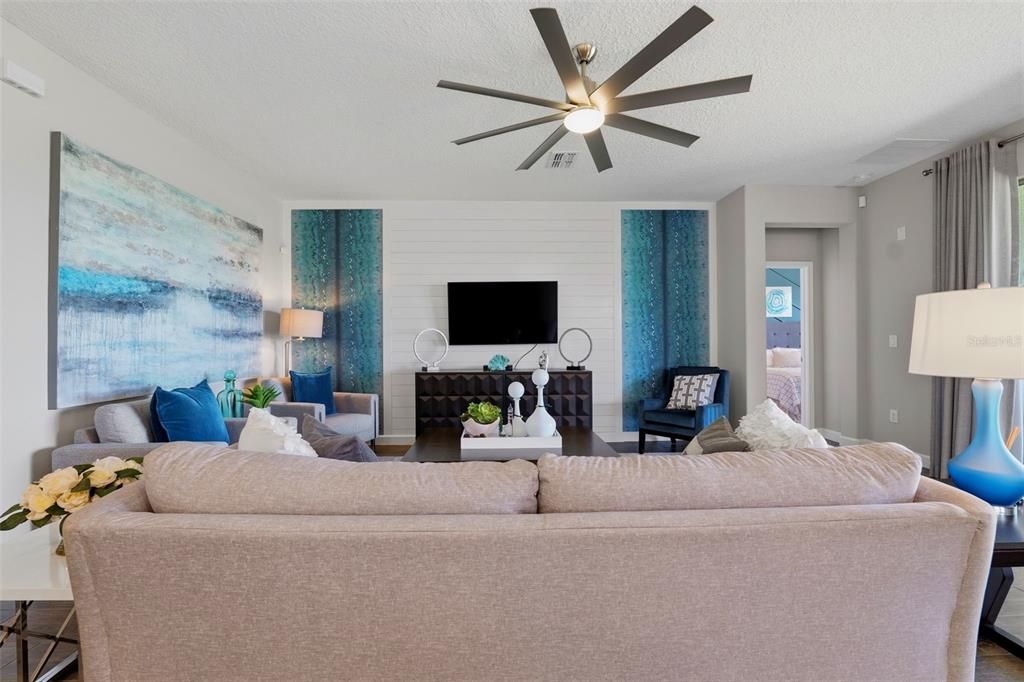 For Rent: $3,000 (2 beds, 2 baths, 1959 Square Feet)