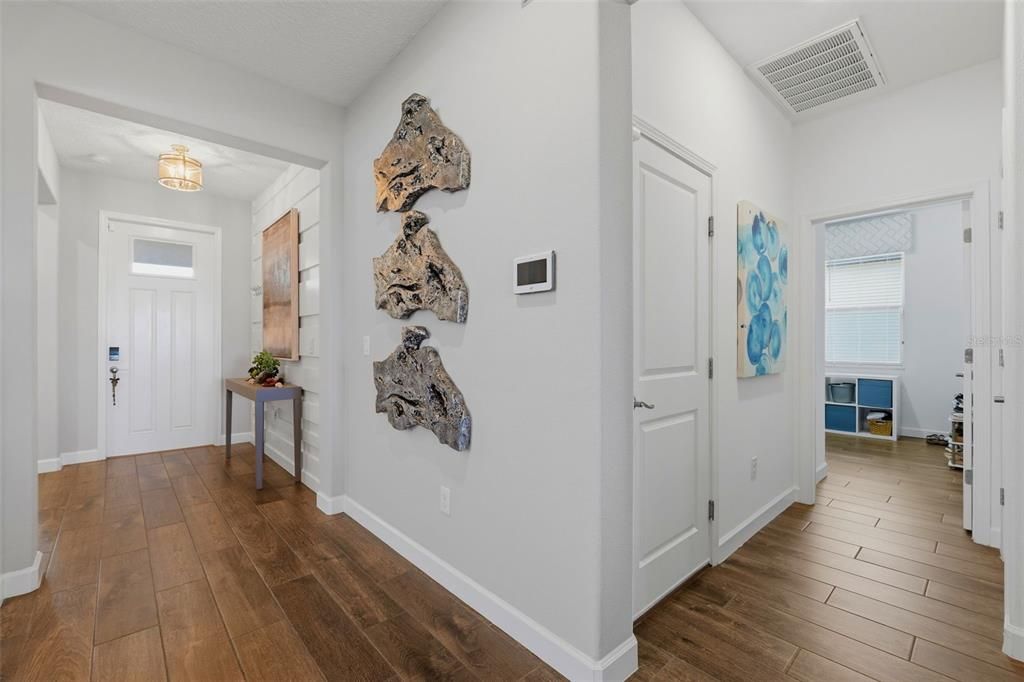 For Rent: $3,000 (2 beds, 2 baths, 1959 Square Feet)