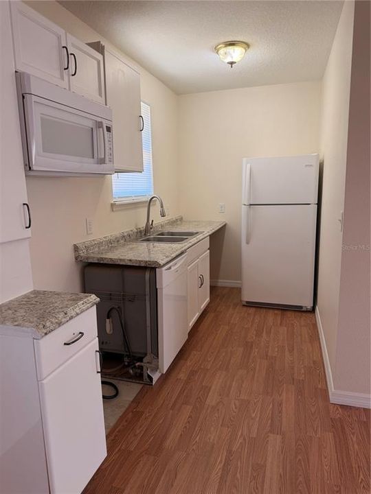 For Rent: $1,100 (2 beds, 1 baths, 576 Square Feet)