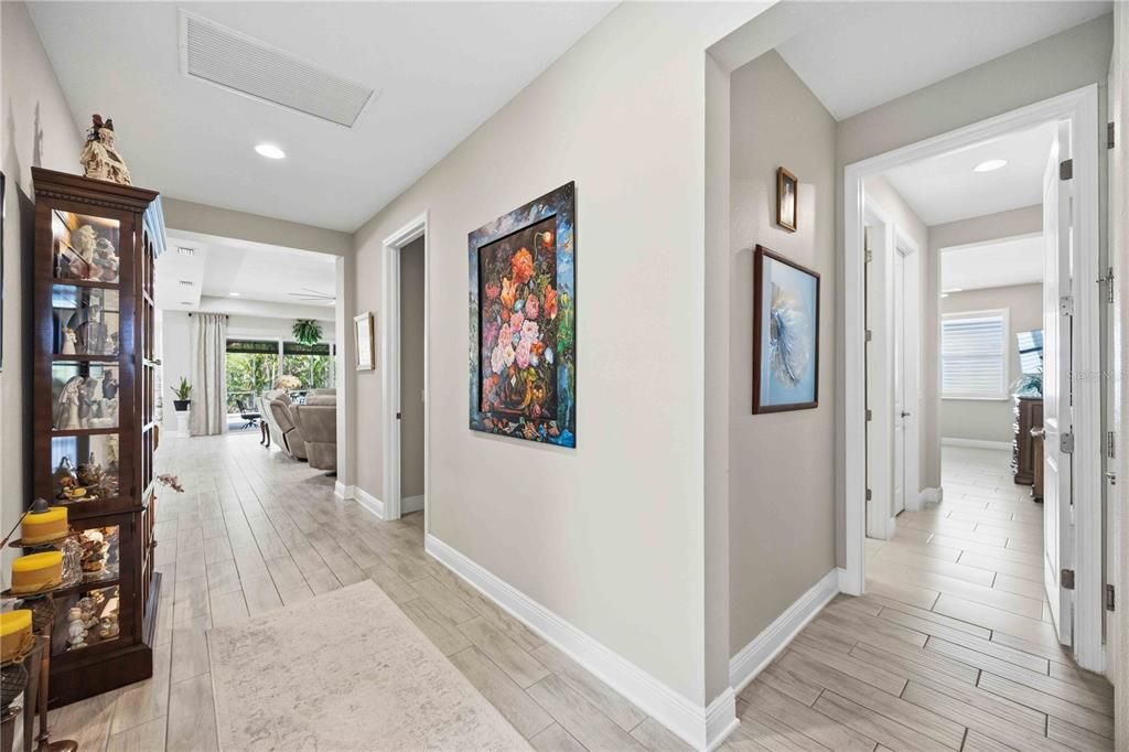 For Sale: $799,900 (3 beds, 3 baths, 2571 Square Feet)
