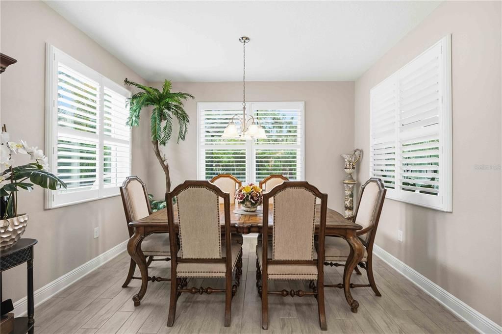 For Sale: $799,900 (3 beds, 3 baths, 2571 Square Feet)