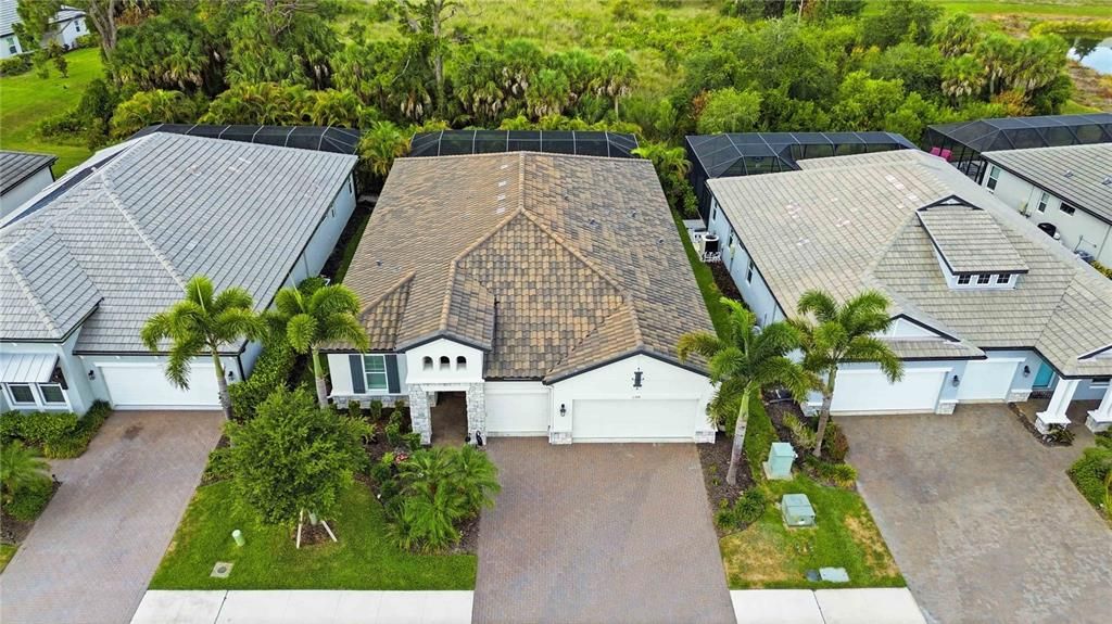 For Sale: $799,900 (3 beds, 3 baths, 2571 Square Feet)