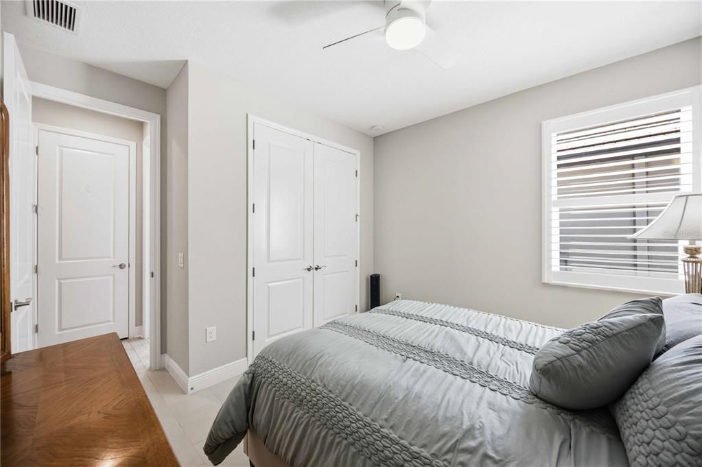 For Sale: $799,900 (3 beds, 3 baths, 2571 Square Feet)