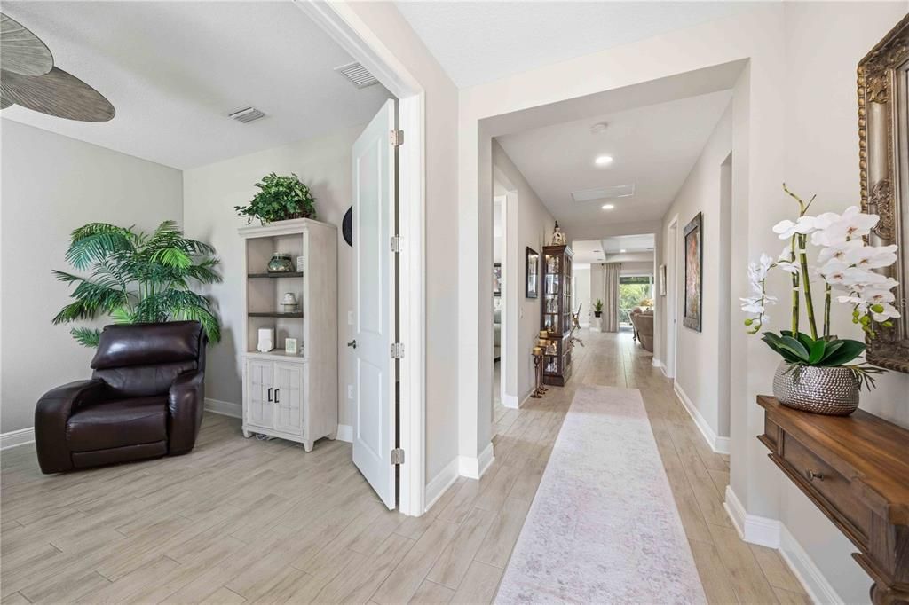 For Sale: $799,900 (3 beds, 3 baths, 2571 Square Feet)