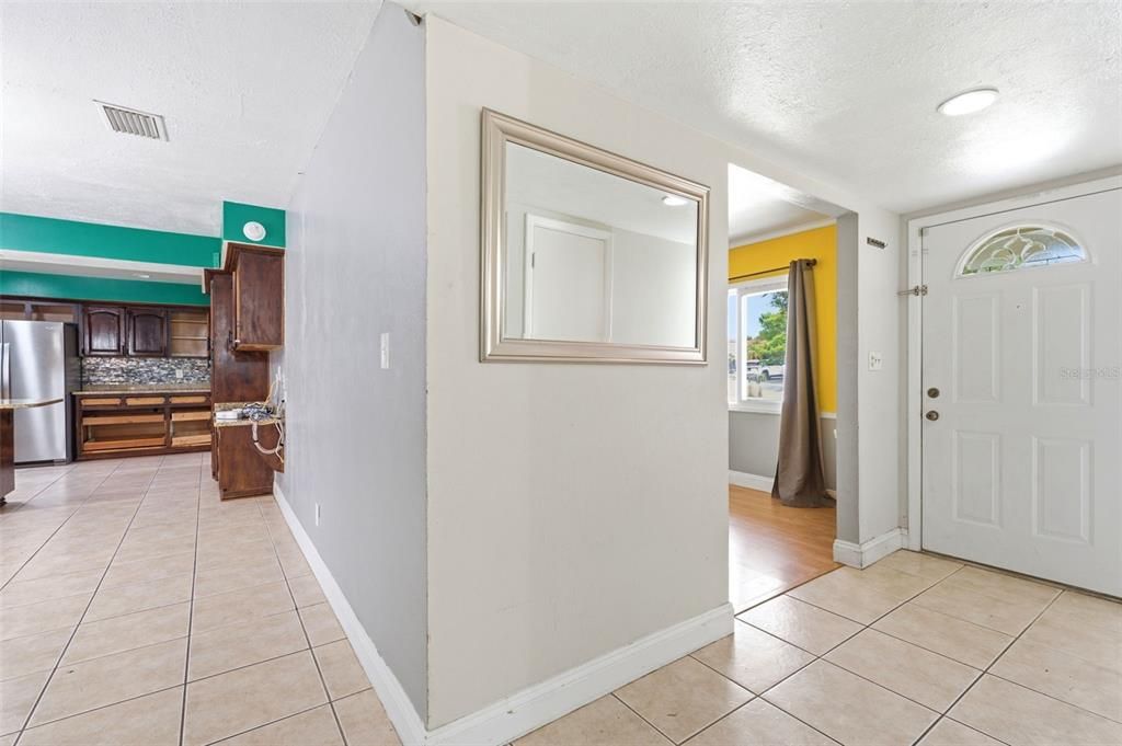 For Sale: $475,000 (5 beds, 4 baths, 2226 Square Feet)