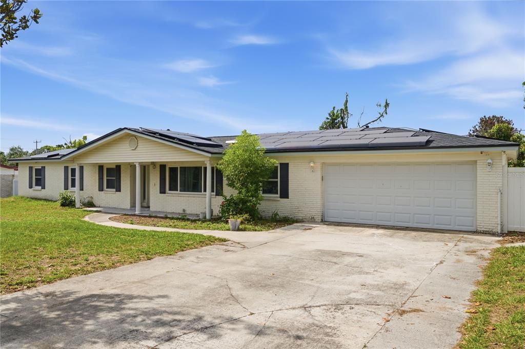 For Sale: $475,000 (5 beds, 4 baths, 2226 Square Feet)