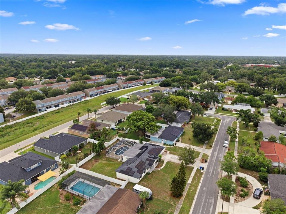 For Sale: $475,000 (5 beds, 4 baths, 2226 Square Feet)