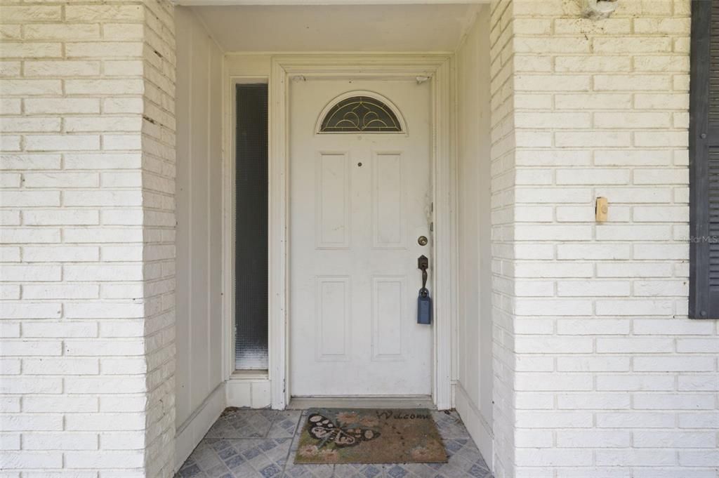 For Sale: $475,000 (5 beds, 4 baths, 2226 Square Feet)