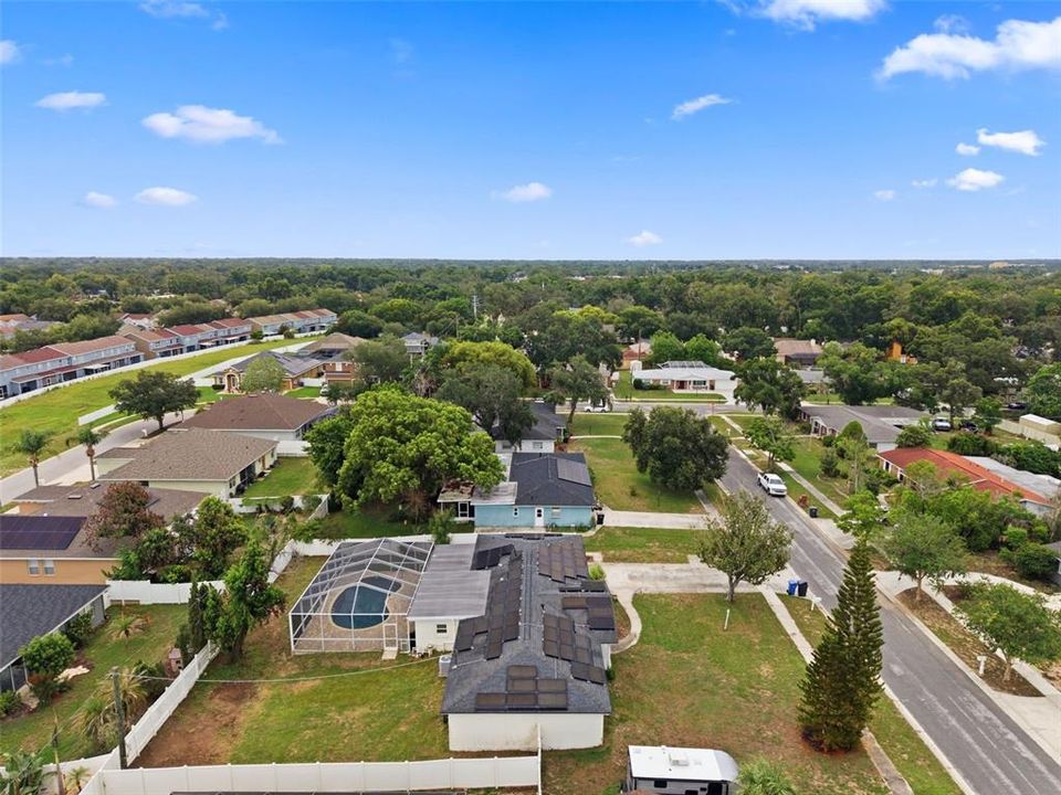 For Sale: $475,000 (5 beds, 4 baths, 2226 Square Feet)