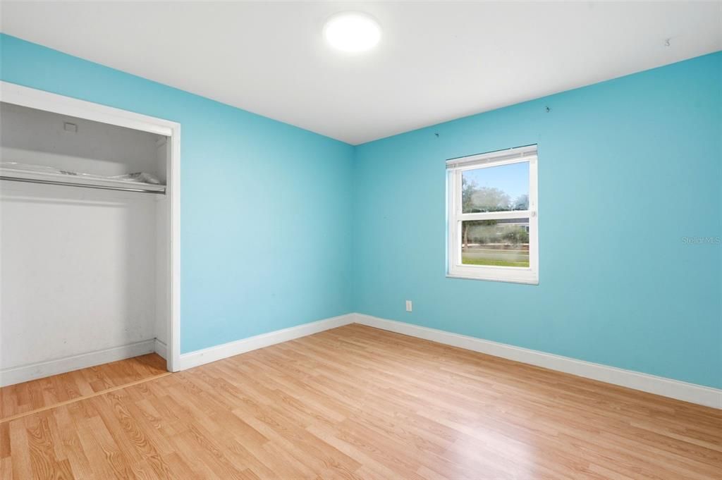 For Sale: $475,000 (5 beds, 4 baths, 2226 Square Feet)