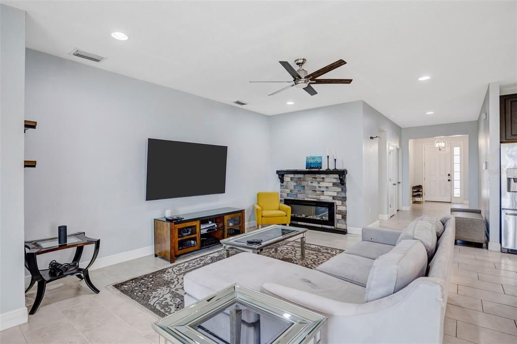 For Sale: $395,000 (4 beds, 2 baths, 2057 Square Feet)