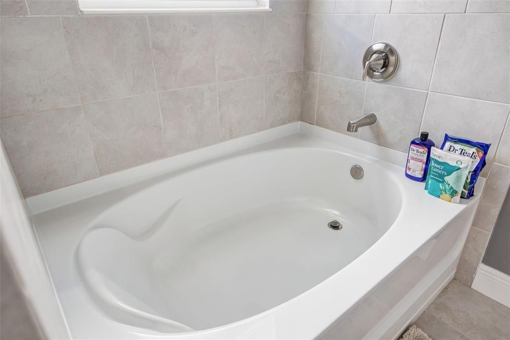 For Sale: $395,000 (4 beds, 2 baths, 2057 Square Feet)
