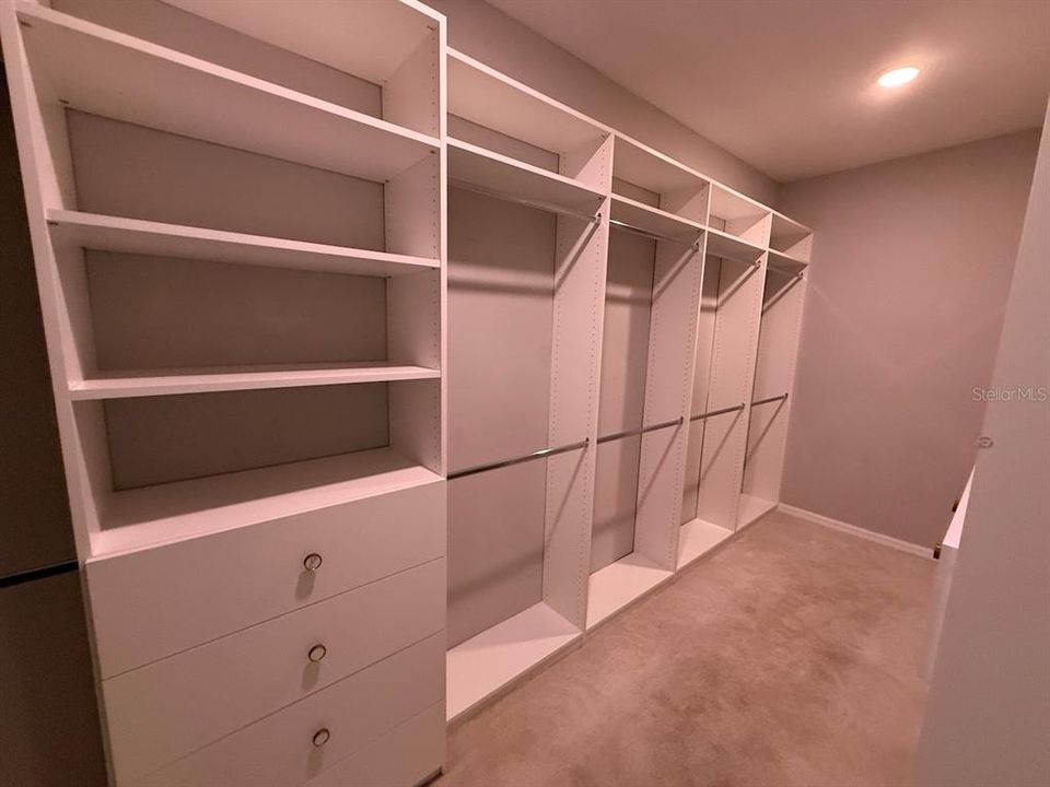 En Venta: $510,000 (5 camas, 3 baños, 3300 Pies cuadrados)