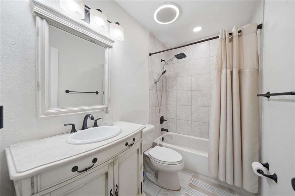 En Venta: $175,000 (2 camas, 1 baños, 993 Pies cuadrados)