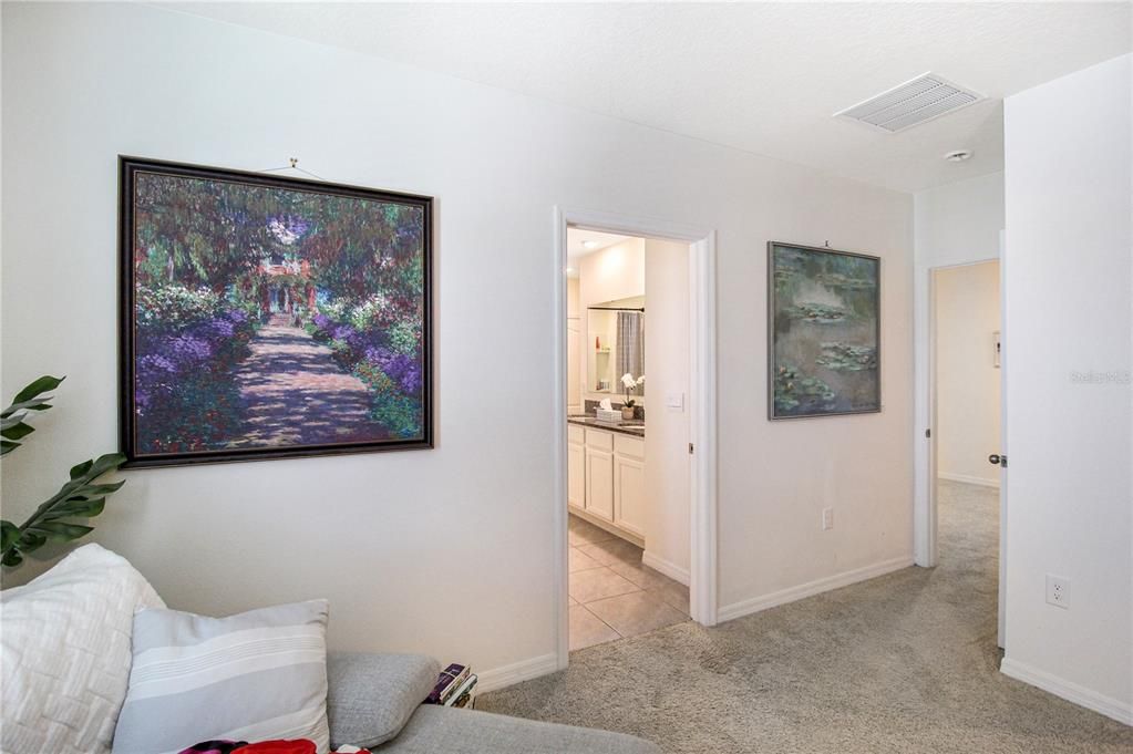En Venta: $409,000 (4 camas, 2 baños, 2410 Pies cuadrados)