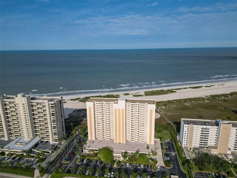 For Rent: $3,345 (2 beds, 2 baths, 1094 Square Feet)