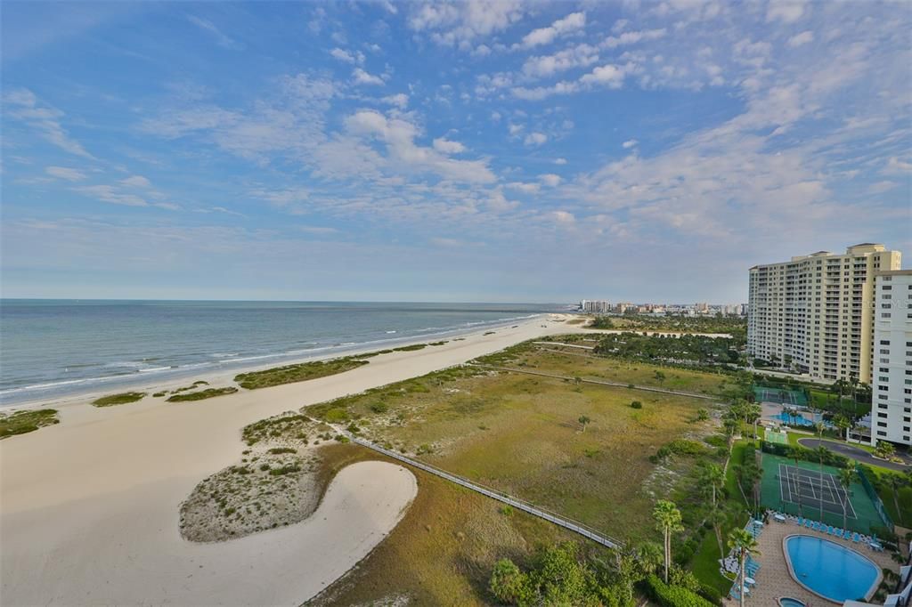 For Rent: $3,345 (2 beds, 2 baths, 1094 Square Feet)