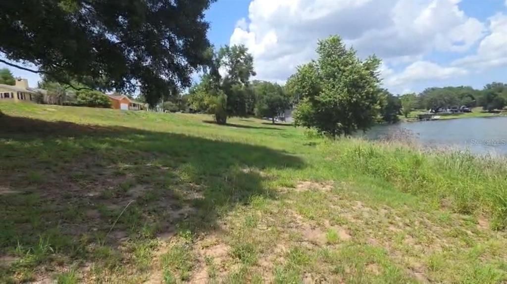 На продажу: $160,000 (0.23 acres)