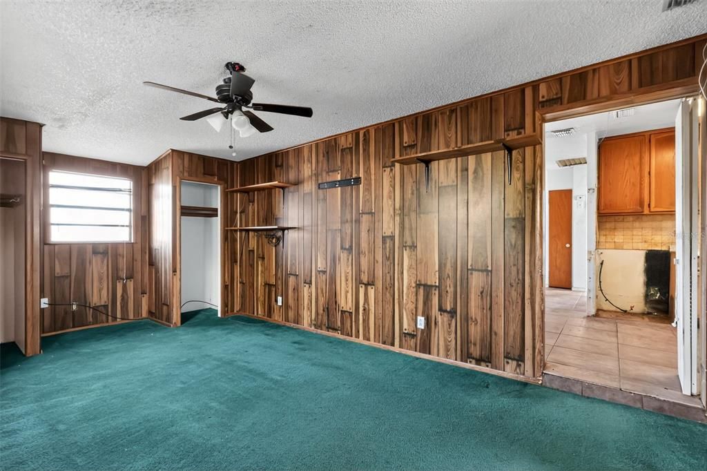 For Sale: $164,900 (3 beds, 1 baths, 815 Square Feet)