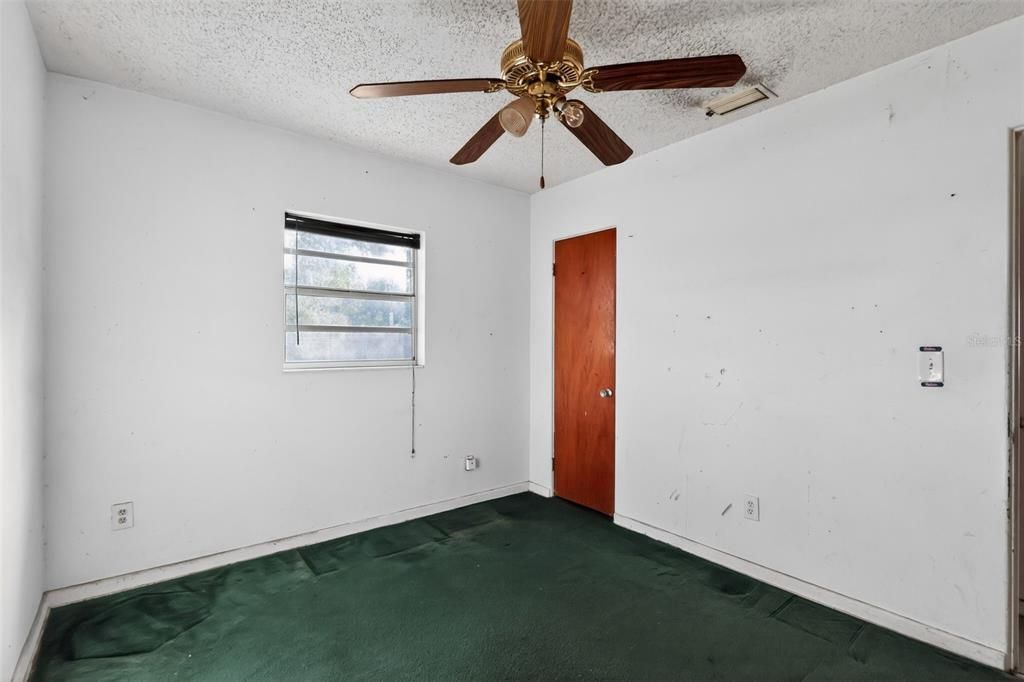 For Sale: $164,900 (3 beds, 1 baths, 815 Square Feet)