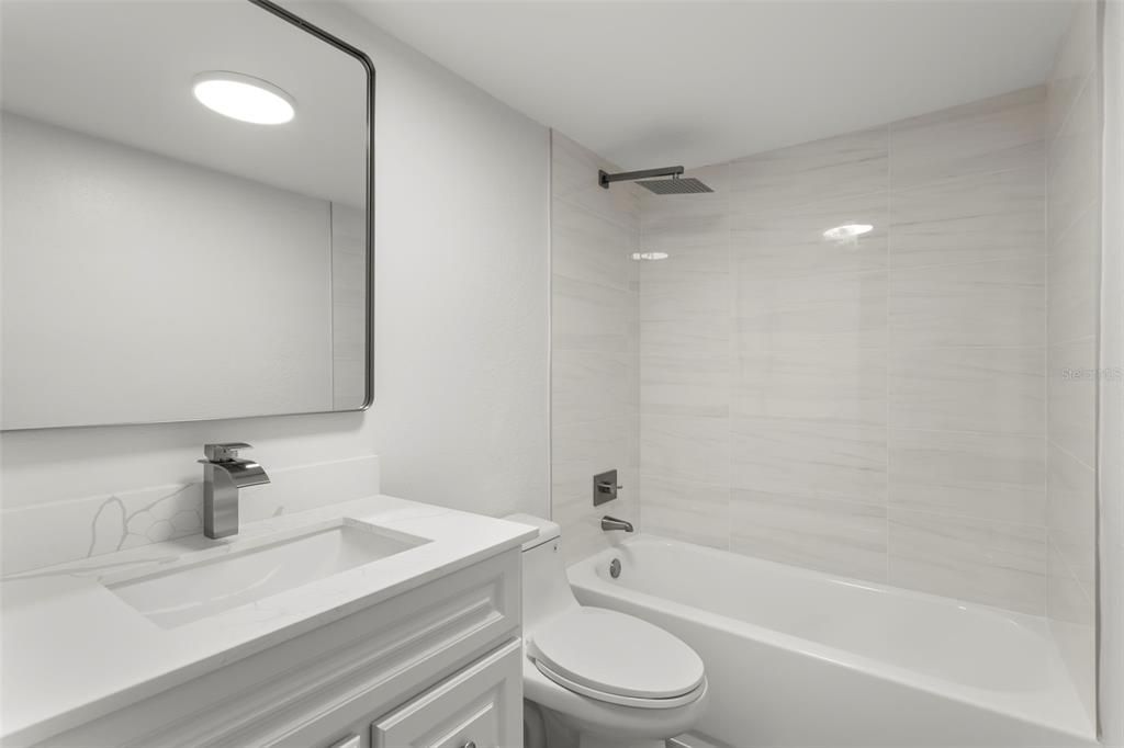 For Rent: $2,800 (3 beds, 2 baths, 1092 Square Feet)