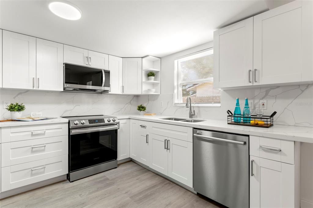 For Rent: $2,800 (3 beds, 2 baths, 1092 Square Feet)