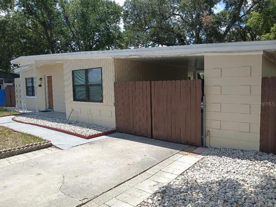 En Venta: $325,000 (3 camas, 2 baños, 1212 Pies cuadrados)