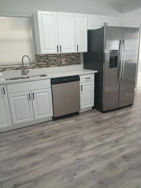 En Venta: $325,000 (3 camas, 2 baños, 1212 Pies cuadrados)