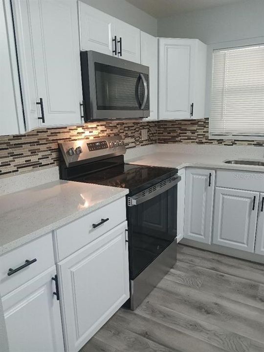 En Venta: $325,000 (3 camas, 2 baños, 1212 Pies cuadrados)