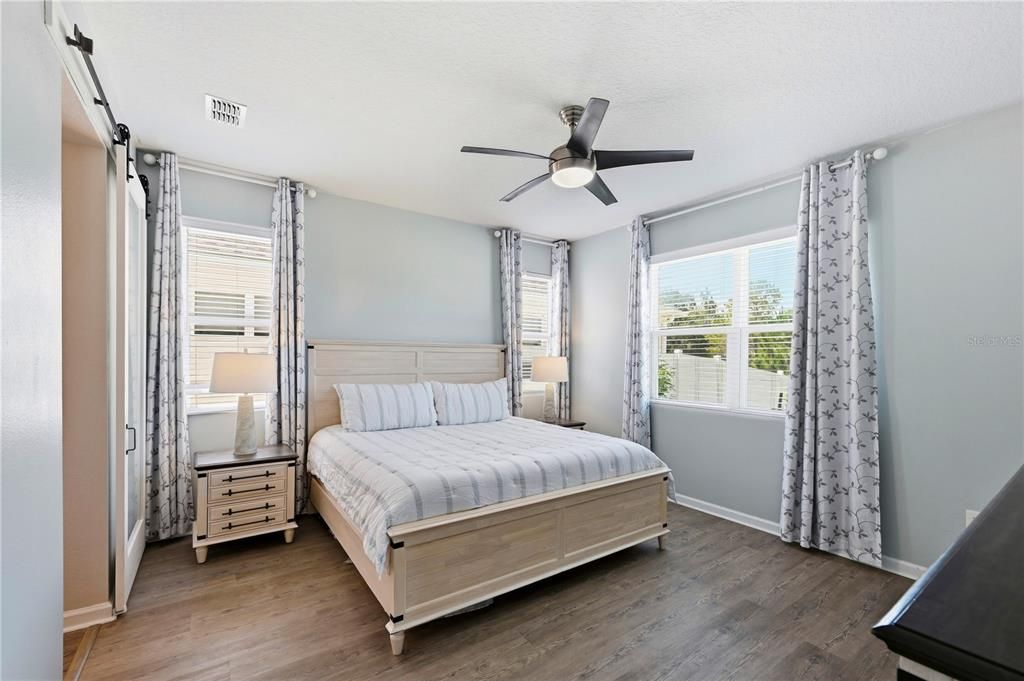 For Sale: $350,000 (4 beds, 3 baths, 2075 Square Feet)