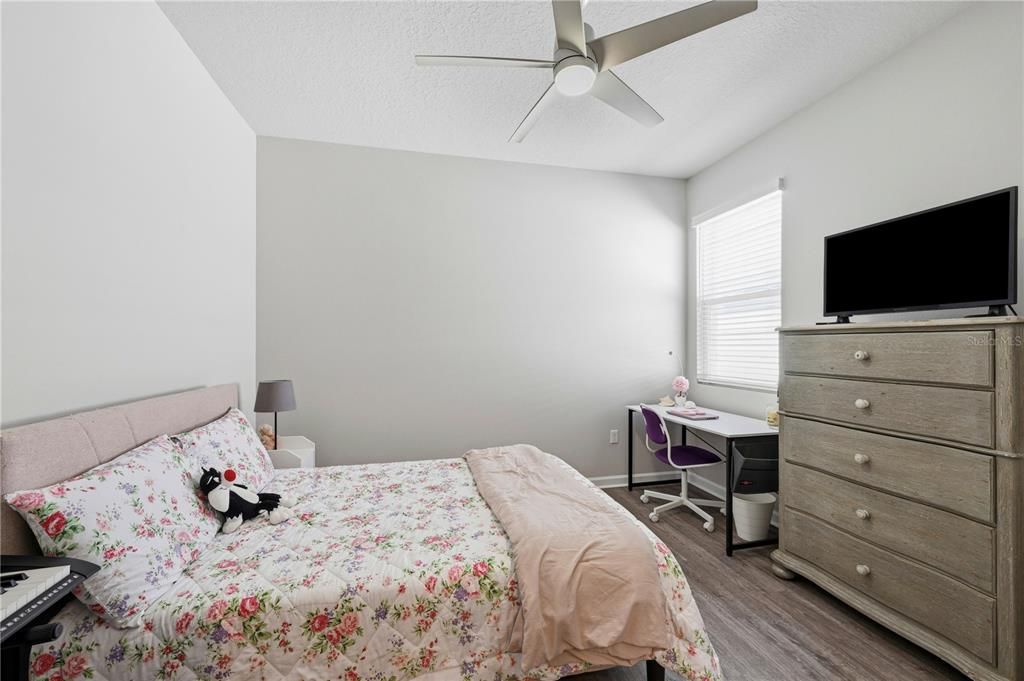 For Sale: $350,000 (4 beds, 3 baths, 2075 Square Feet)