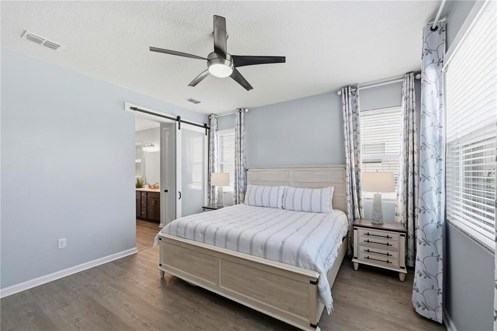 For Sale: $350,000 (4 beds, 3 baths, 2075 Square Feet)