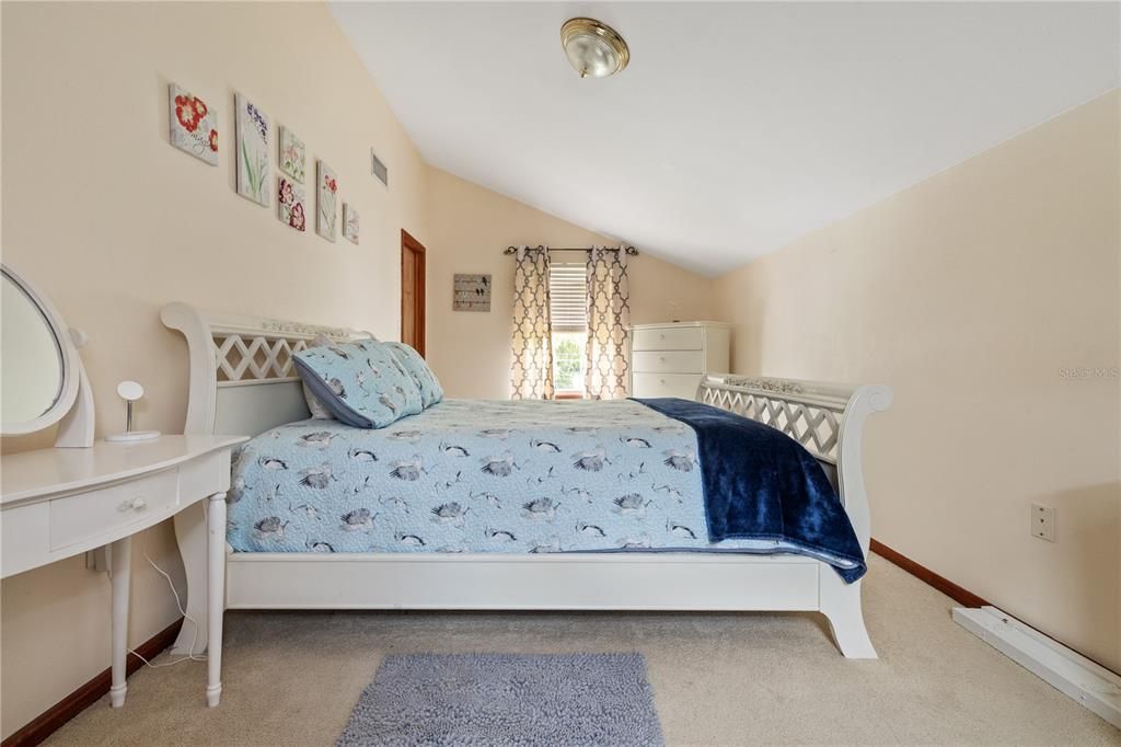 En Venta: $925,000 (5 camas, 3 baños, 3238 Pies cuadrados)