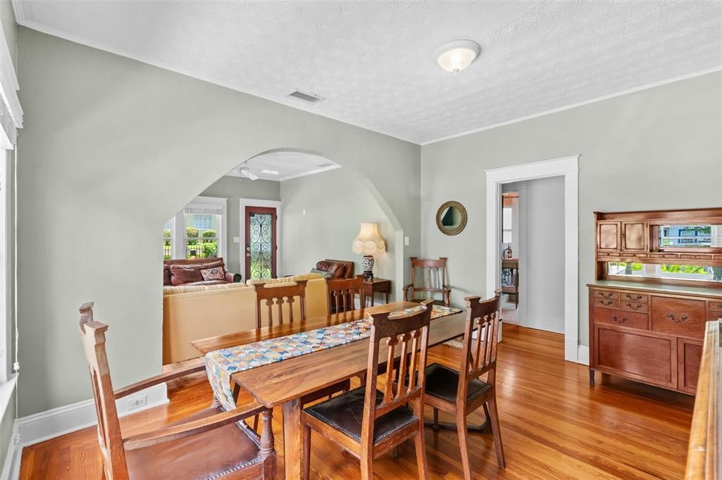 En Venta: $699,000 (3 camas, 1 baños, 1158 Pies cuadrados)
