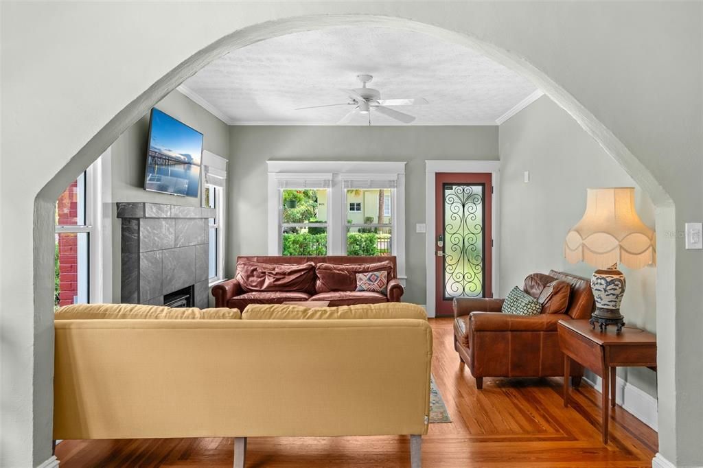 En Venta: $699,000 (3 camas, 1 baños, 1158 Pies cuadrados)