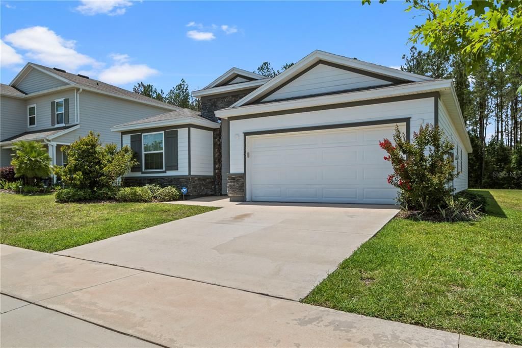 For Sale: $330,000 (4 beds, 2 baths, 1980 Square Feet)
