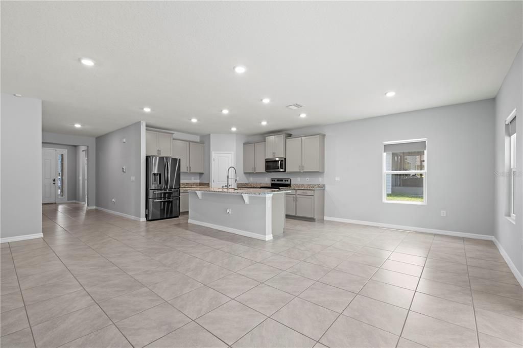 For Sale: $330,000 (4 beds, 2 baths, 1980 Square Feet)