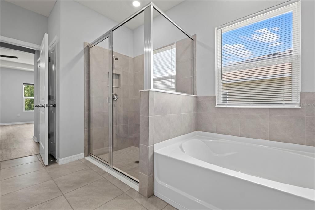 For Sale: $330,000 (4 beds, 2 baths, 1980 Square Feet)