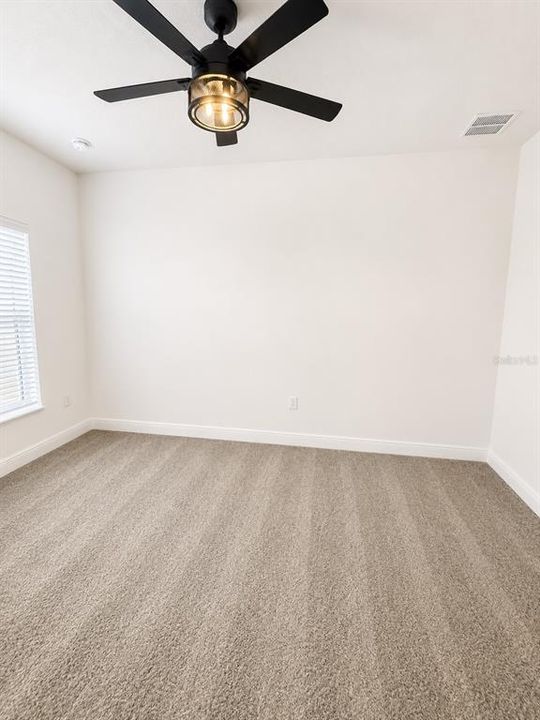 For Sale: $259,900 (3 beds, 2 baths, 1078 Square Feet)