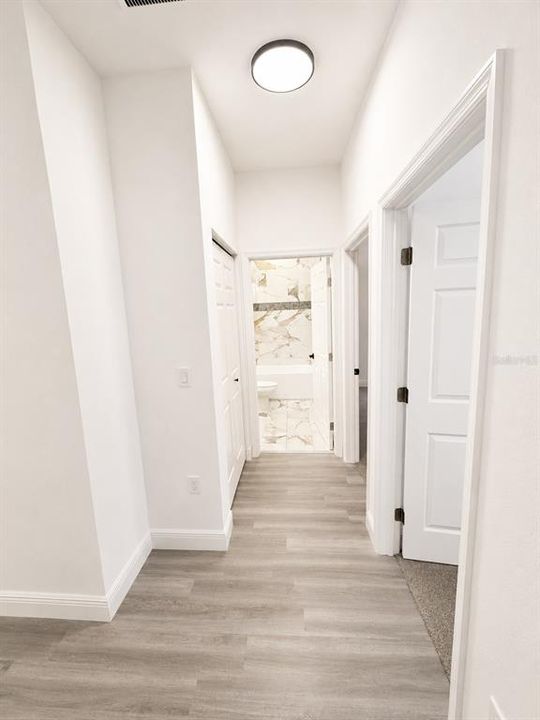 For Sale: $259,900 (3 beds, 2 baths, 1078 Square Feet)