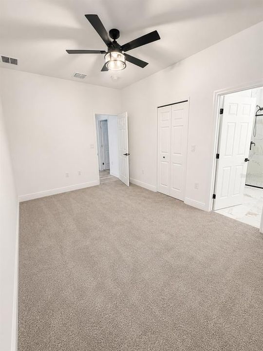 For Sale: $259,900 (3 beds, 2 baths, 1078 Square Feet)