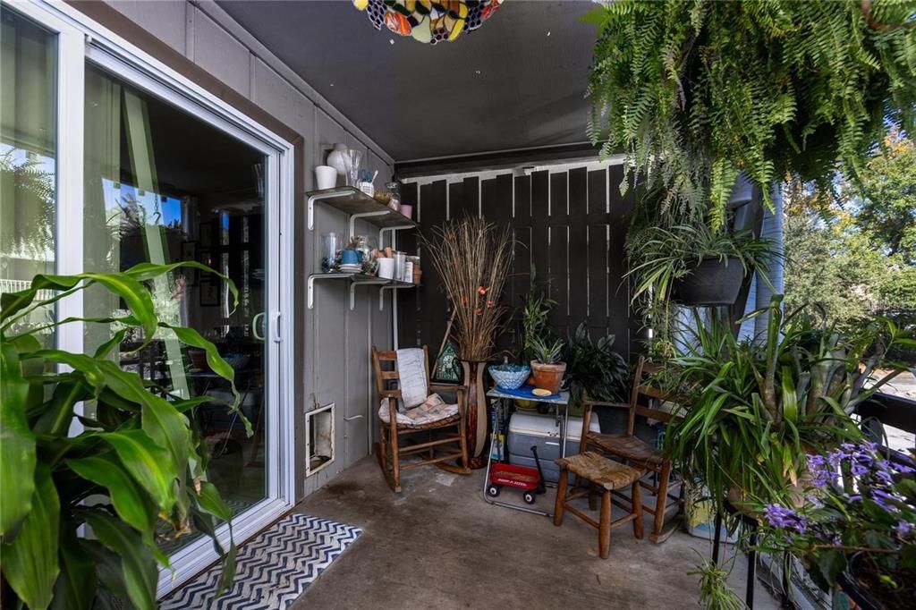 For Sale: $114,900 (2 beds, 2 baths, 1003 Square Feet)