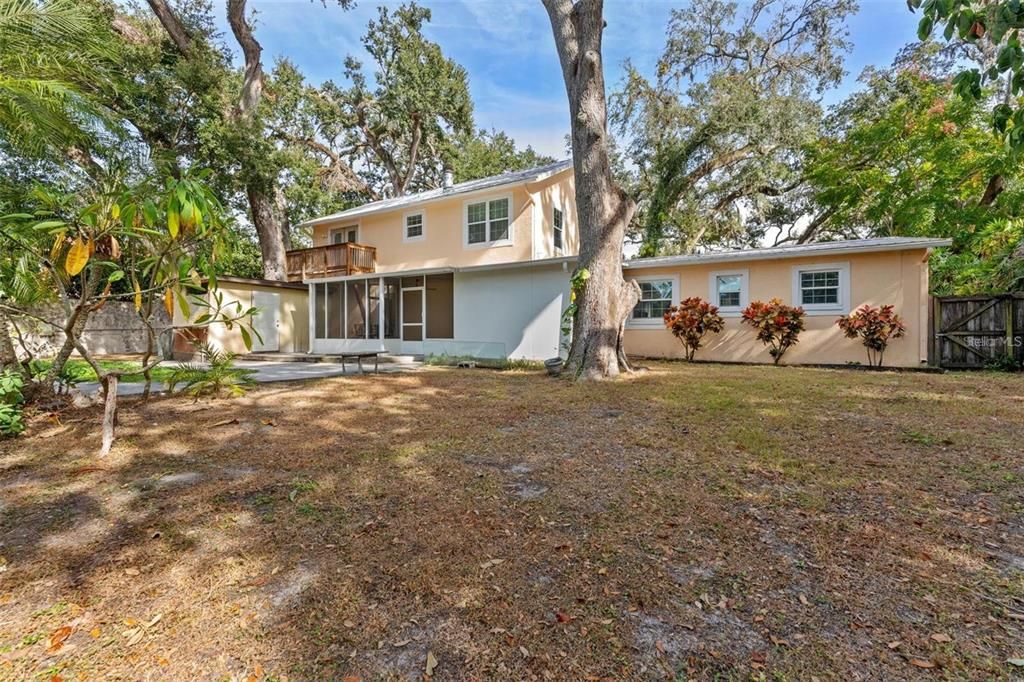 En Venta: $625,000 (4 camas, 2 baños, 2460 Pies cuadrados)