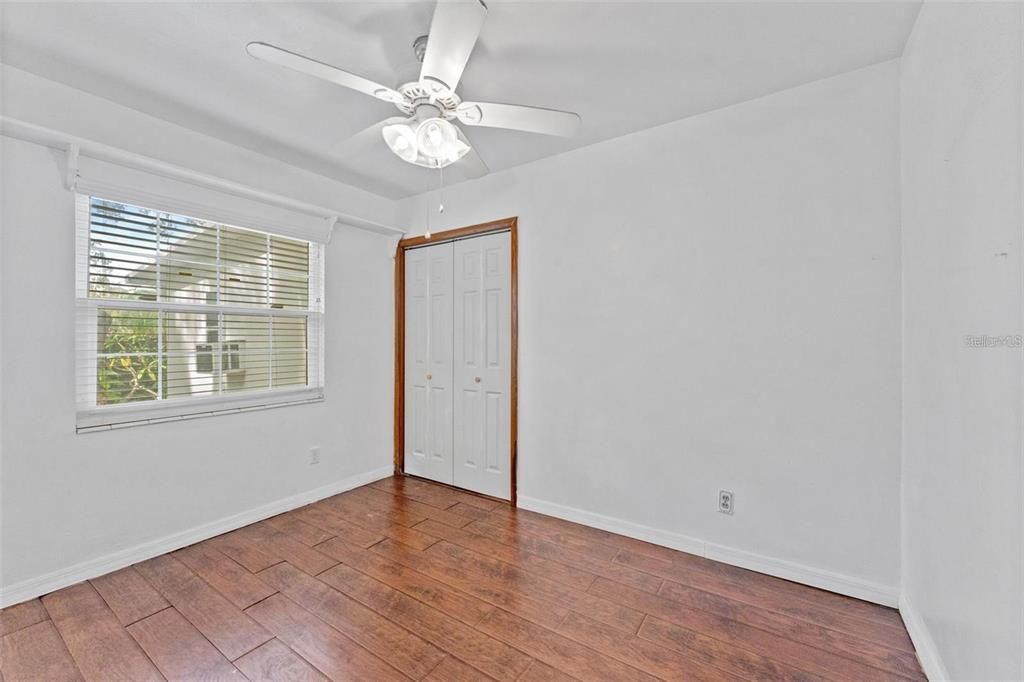 En Venta: $625,000 (4 camas, 2 baños, 2460 Pies cuadrados)
