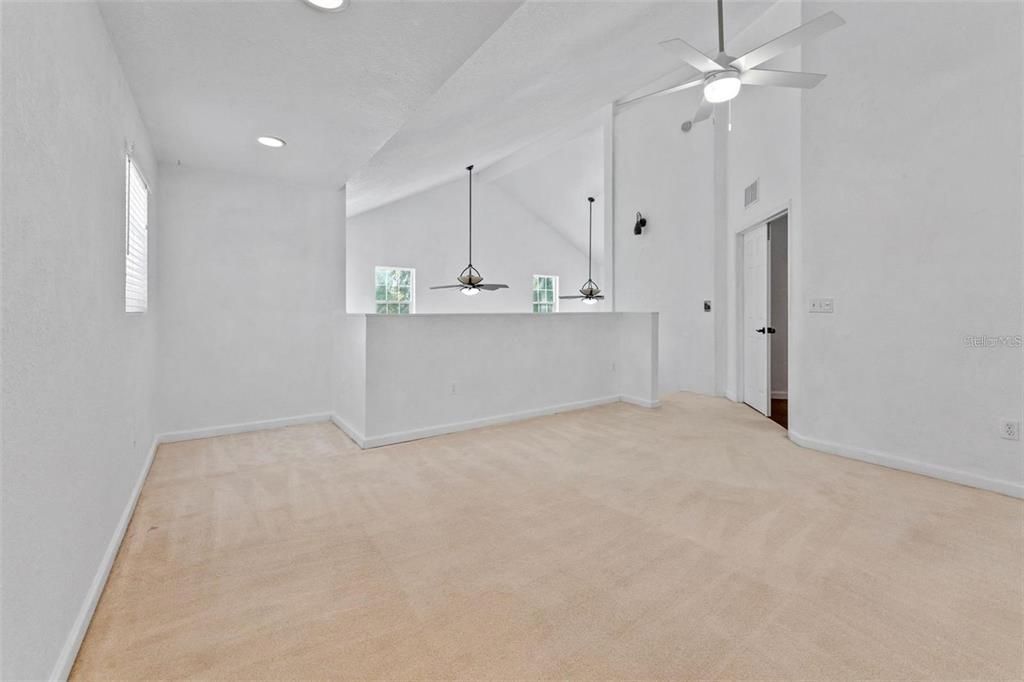 En Venta: $625,000 (4 camas, 2 baños, 2460 Pies cuadrados)
