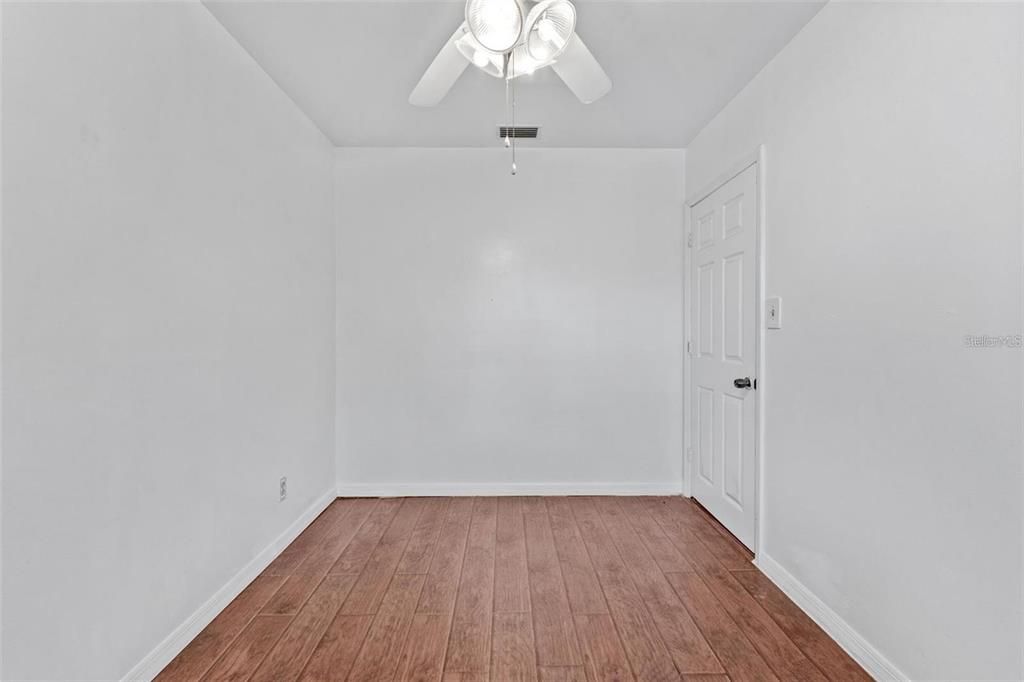 En Venta: $625,000 (4 camas, 2 baños, 2460 Pies cuadrados)